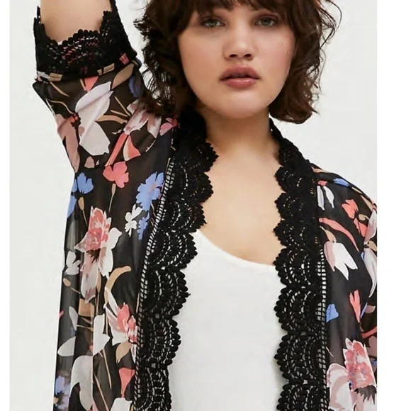 Torrid floral chiffon crochet kimono duster 3/4 - Picture 2 of 10